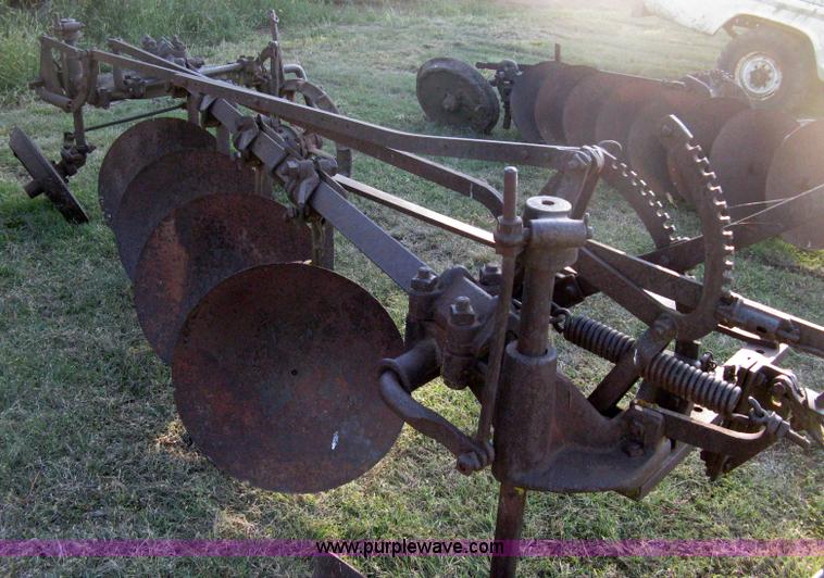 image for item M9023 John Deere M508A four bottom disk plow