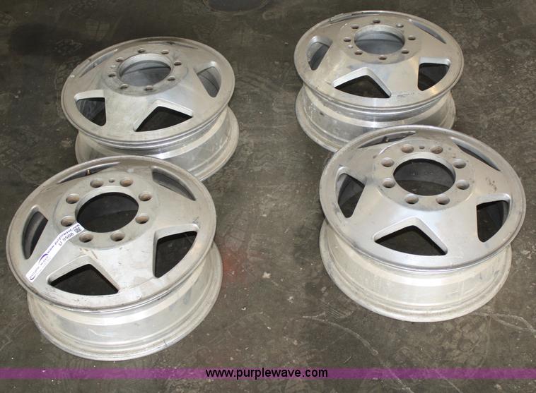 image for item U9508 (4) aluminum wheels