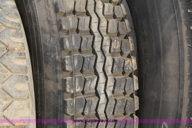 image for item U9509 (3) tires
