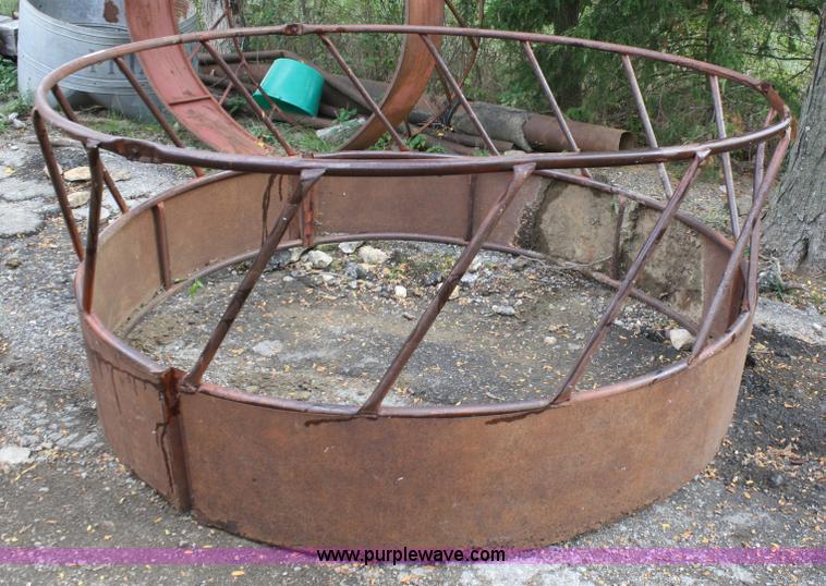 image for item U9510 Round bale feeder