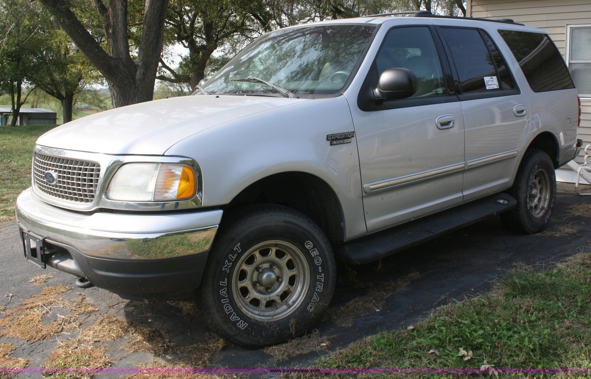 2000 Ford Expedition XLT SUV in Kansas City, KS Item F2595 sold