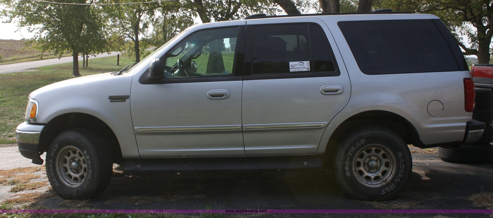 2000 Ford Expedition XLT SUV in Kansas City, KS Item F2595 sold