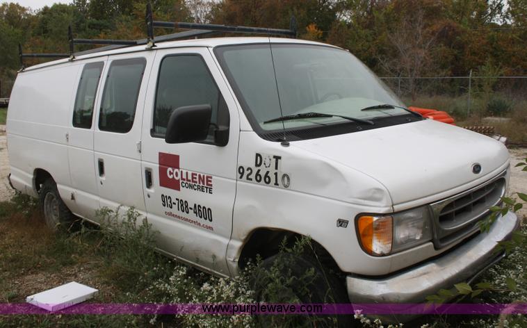 image for item F2660 2000 Ford Econoline  E250 Super Cargo van