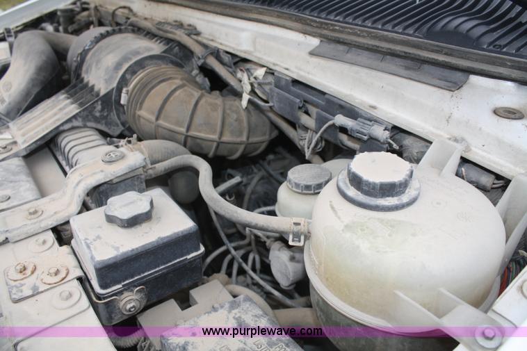 image for item F2660 2000 Ford Econoline  E250 Super Cargo van