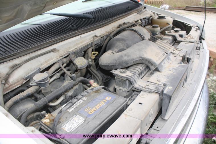 image for item F2660 2000 Ford Econoline  E250 Super Cargo van