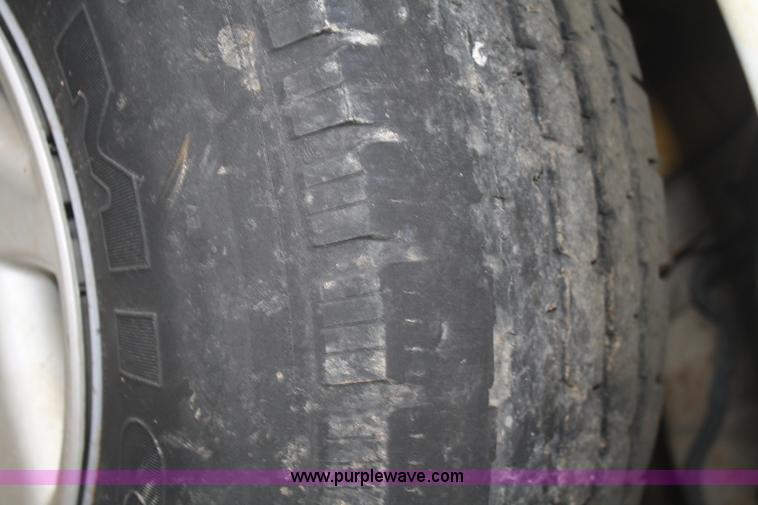 image for item F2660 2000 Ford Econoline  E250 Super Cargo van