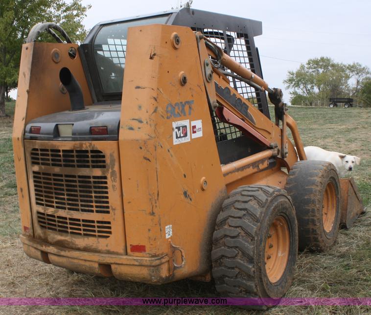image for item F2661 2002 Case 90XT skid steer