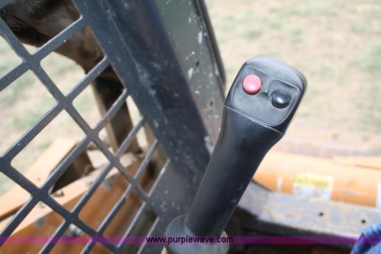 image for item F2661 2002 Case 90XT skid steer