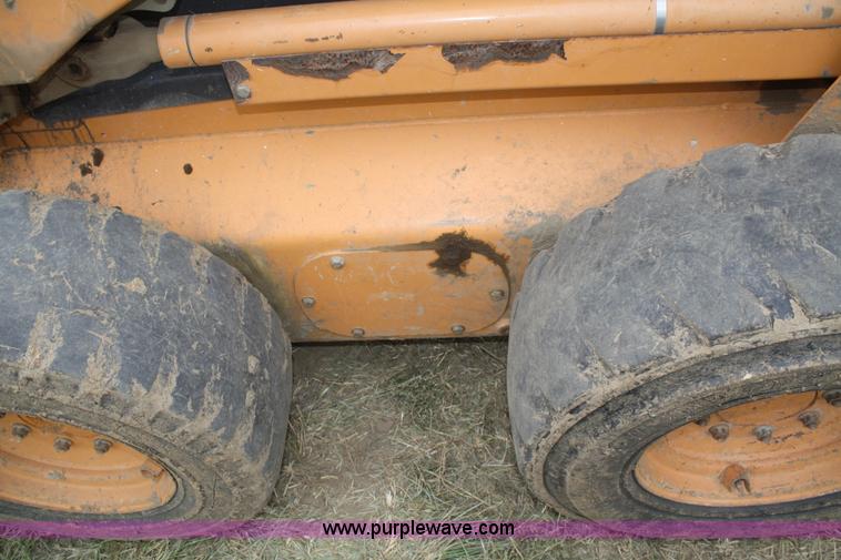 image for item F2661 2002 Case 90XT skid steer