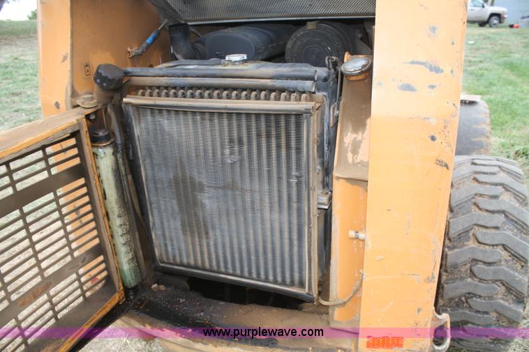 image for item F2661 2002 Case 90XT skid steer