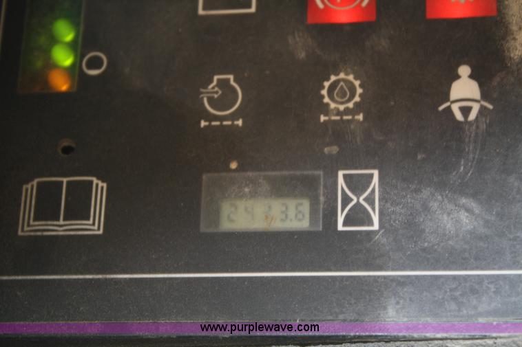 image for item F2662 Case 90XT skid steer