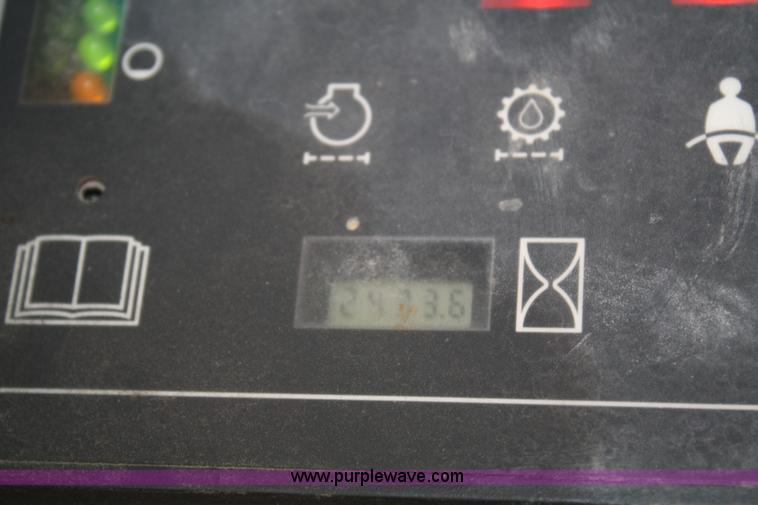 image for item F2662 Case 90XT skid steer