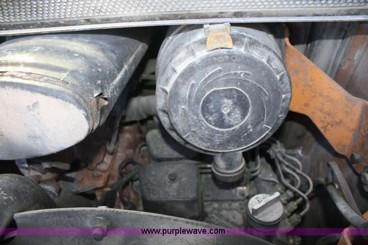 image for item F2662 Case 90XT skid steer