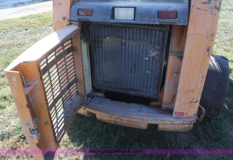 image for item F2662 Case 90XT skid steer