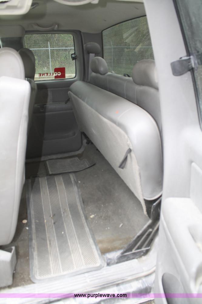 image for item F2674 2003 Chevrolet Silverado 1500 LT Extended Cab pickup truck