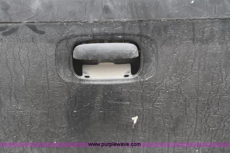 image for item F2674 2003 Chevrolet Silverado 1500 LT Extended Cab pickup truck