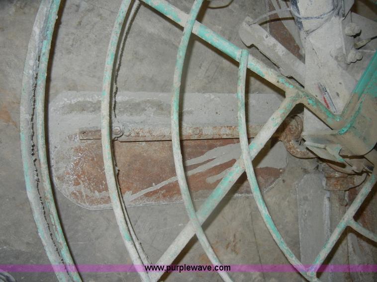 image for item K9937 MultiQuip Whiteman BA48H power trowel