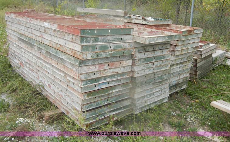 image for item U9529 Symons concrete forms and accessories