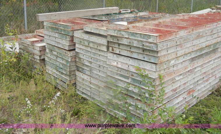 image for item U9529 Symons concrete forms and accessories