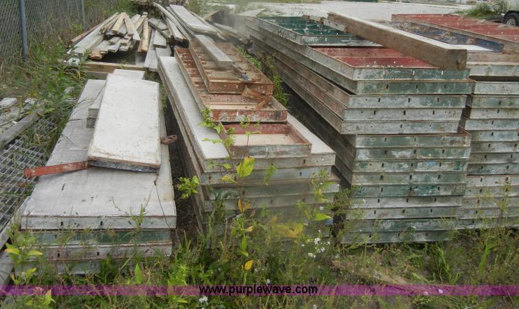 image for item U9529 Symons concrete forms and accessories