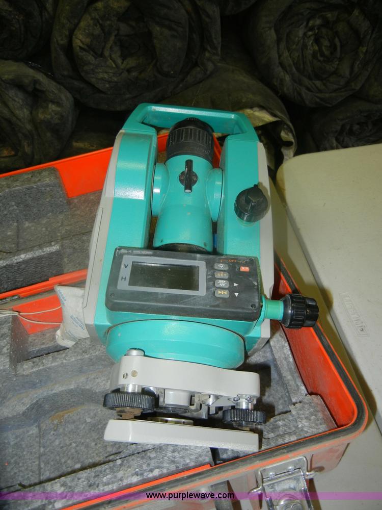 image for item U9545 Sokkia DT500 electronic digital theodolite