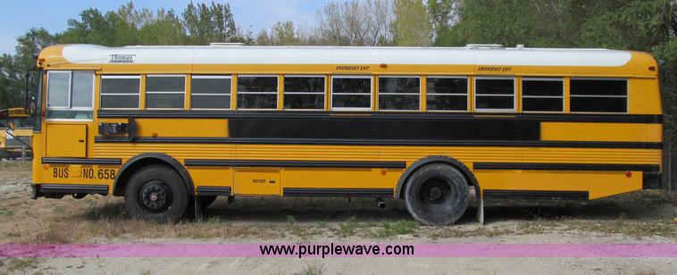 image for item A8366 2002 Thomas Built Saf-T-Liner MVP EF school bus