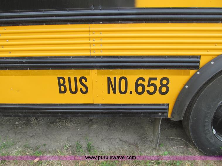 image for item A8366 2002 Thomas Built Saf-T-Liner MVP EF school bus