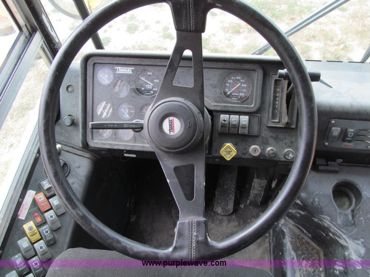 image for item A8366 2002 Thomas Built Saf-T-Liner MVP EF school bus