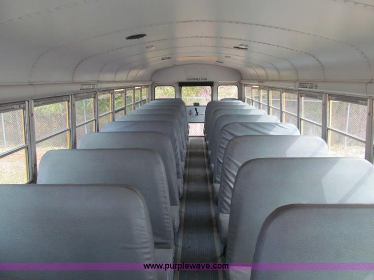 image for item A8366 2002 Thomas Built Saf-T-Liner MVP EF school bus