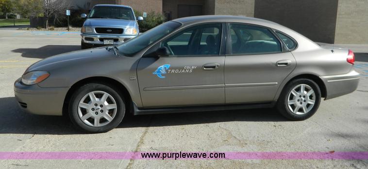 image for item B3936 2004 Ford Taurus SES