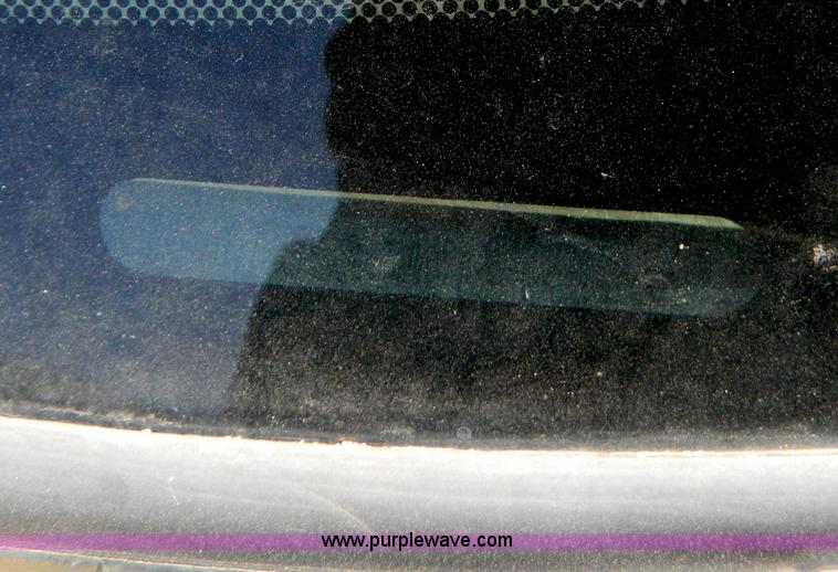 image for item B3936 2004 Ford Taurus SES