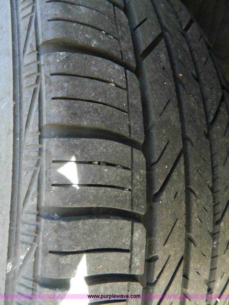 image for item B3937 2007 Ford Taurus SE