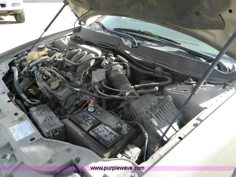 image for item B3937 2007 Ford Taurus SE