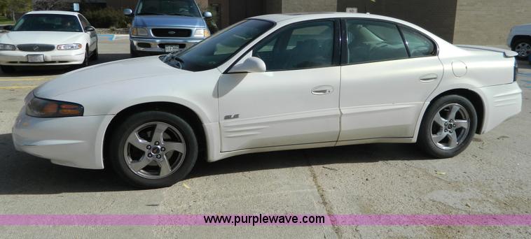 image for item B3939 2004 Pontiac Bonneville SLE