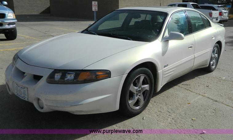 image for item B3939 2004 Pontiac Bonneville SLE