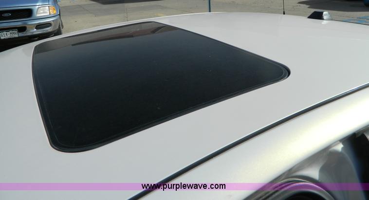 image for item B3939 2004 Pontiac Bonneville SLE