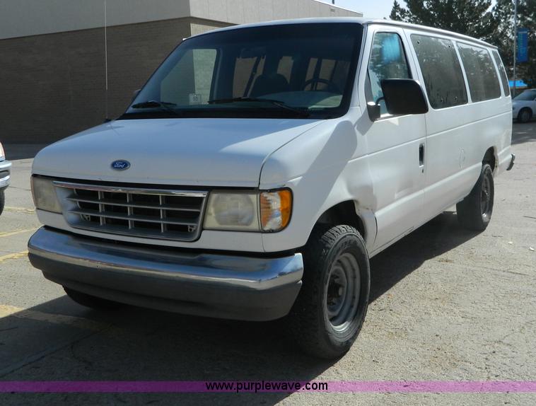 image for item B3941 1994 Ford E350 Super Club Wagon van