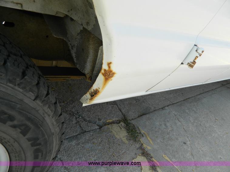 image for item B3941 1994 Ford E350 Super Club Wagon van