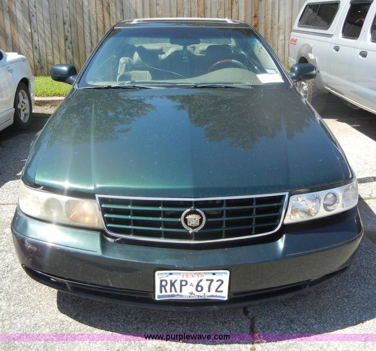 image for item D4465 2000 Cadillac Seville STS