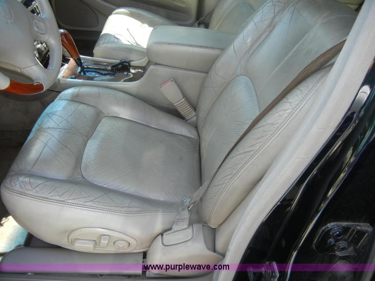 image for item D4465 2000 Cadillac Seville STS