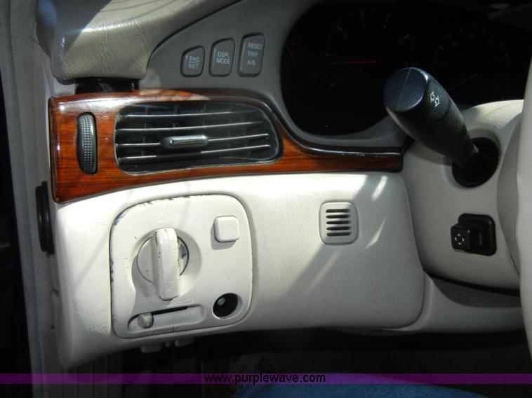 image for item D4465 2000 Cadillac Seville STS