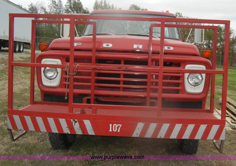 image for item D4808 1979 Ford F600 truck
