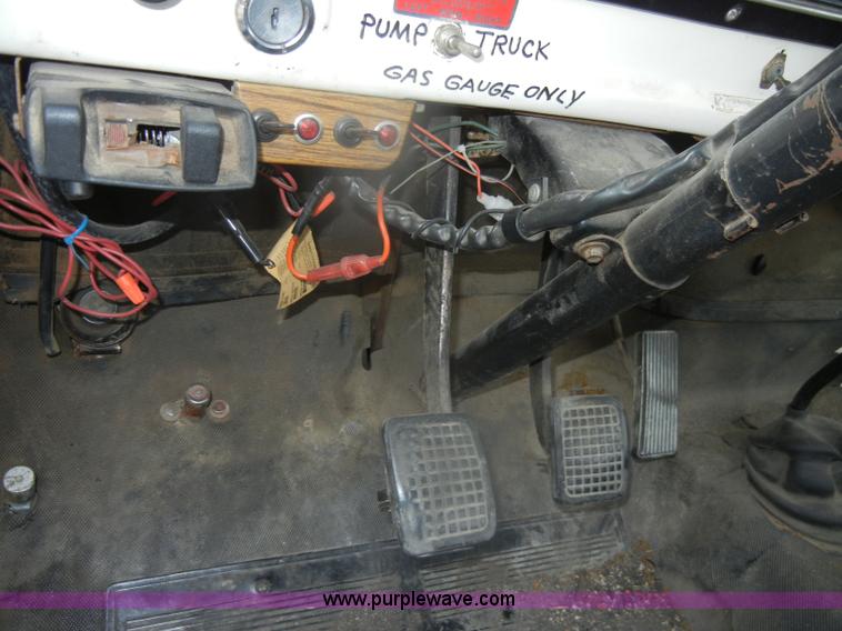 image for item D4808 1979 Ford F600 truck