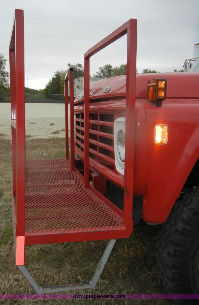 image for item D4808 1979 Ford F600 truck