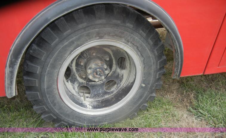 image for item D4808 1979 Ford F600 truck