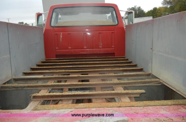 image for item D4808 1979 Ford F600 truck