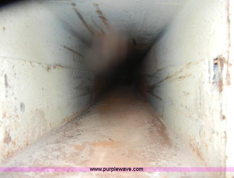 image for item D4808 1979 Ford F600 truck