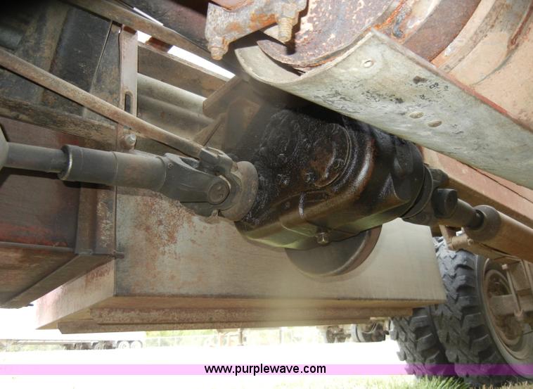 image for item D4808 1979 Ford F600 truck