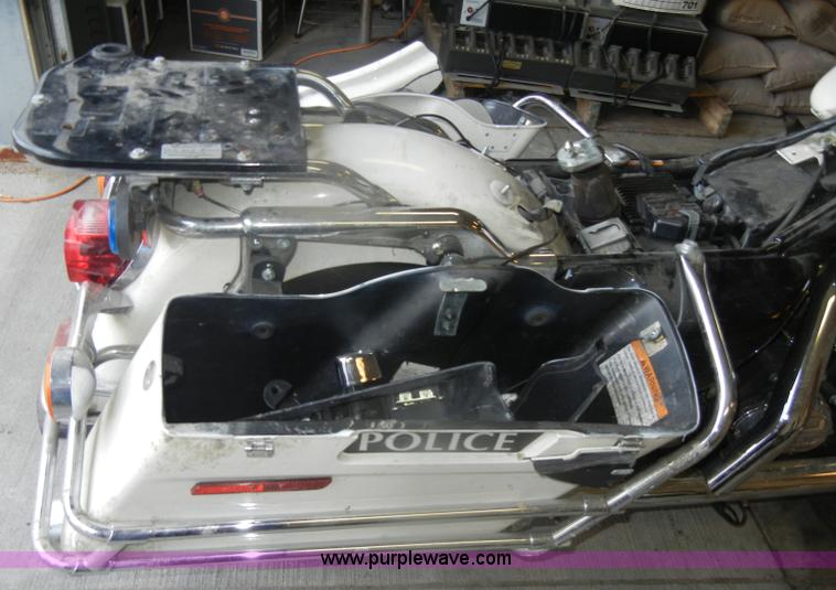 image for item D4811 2008 Harley Davidson FLHTPI motorcycle