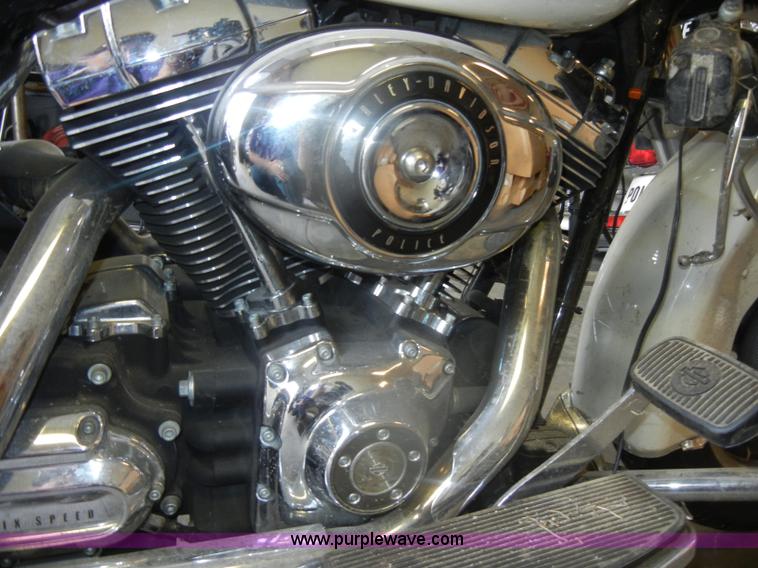 image for item D4811 2008 Harley Davidson FLHTPI motorcycle